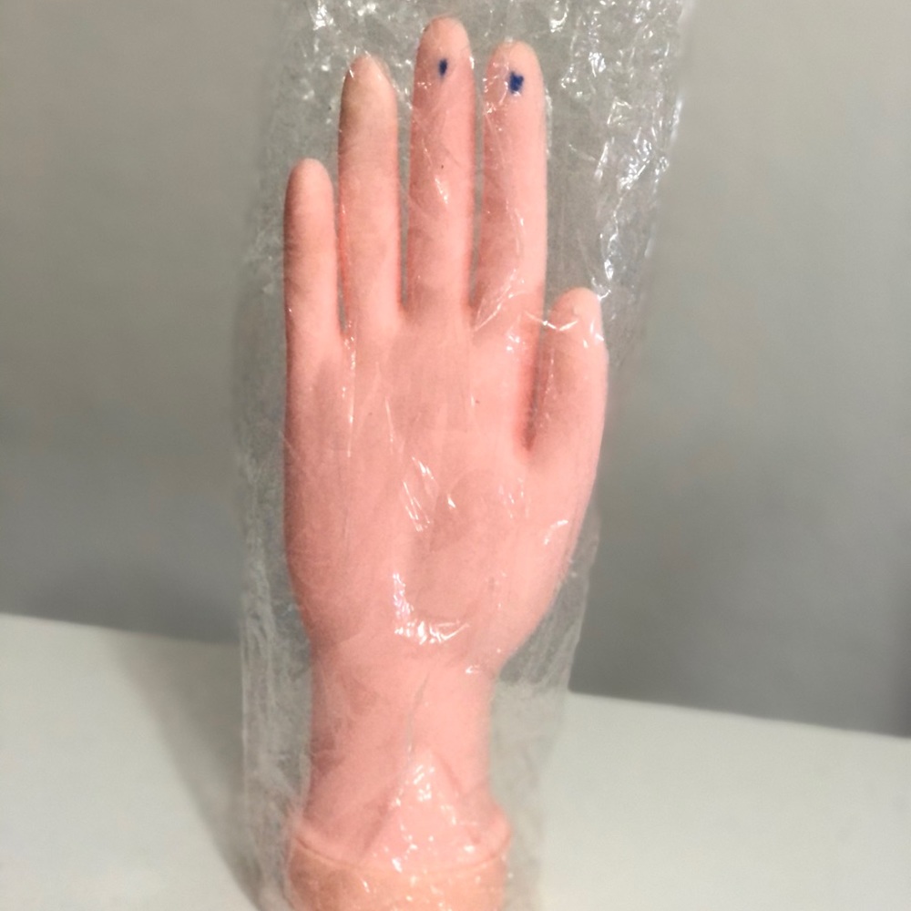 Mannequin - Picture 5 of 6